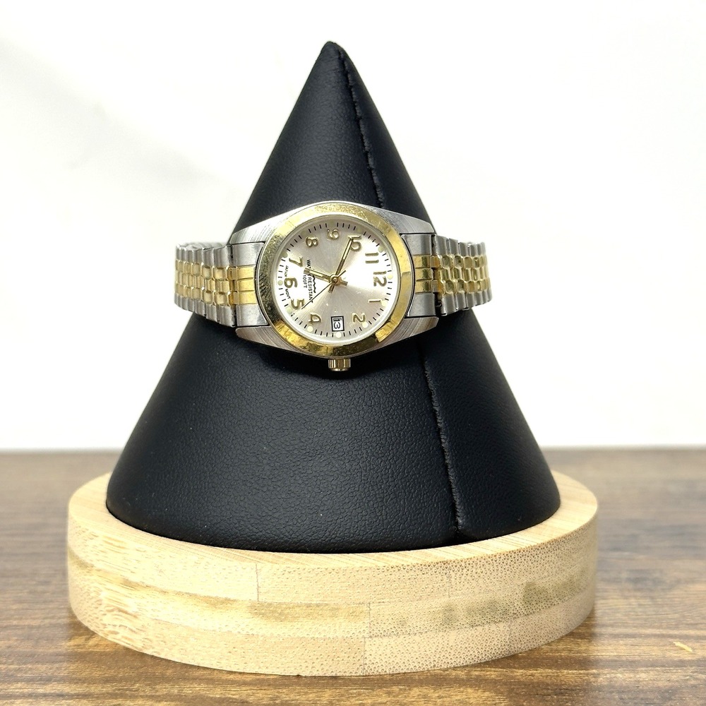 Geneva Womens Gold Tone Date Watch Water Resistant 100m Works Great